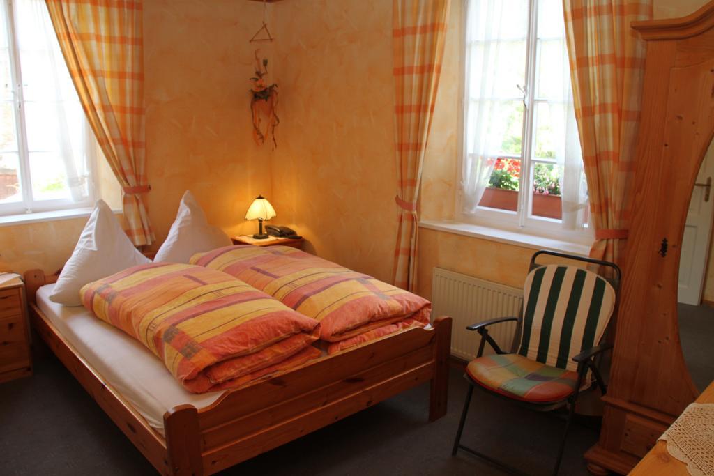 B&B zum Treppchen Lösnich Zimmer foto